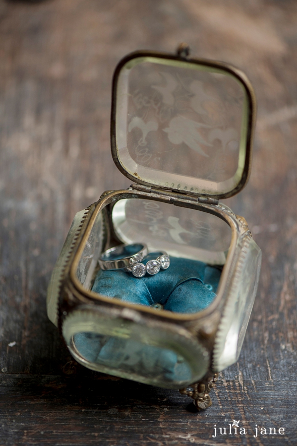Intimate Wedding Photography by Connecticut Wedding Photographer Julia Jane Studios  